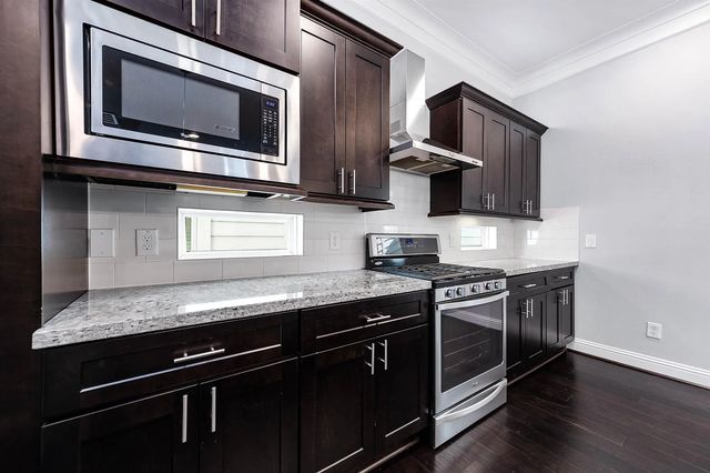 2524 Hutchins Street, Houston