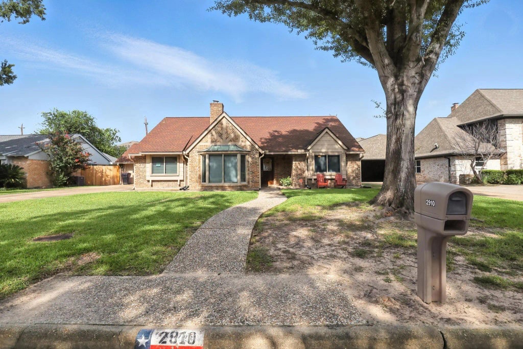 2910 Riata Lane, Houston
