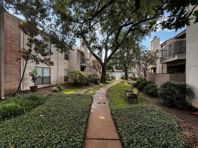 7900 N Stadium Drive 15, Houston