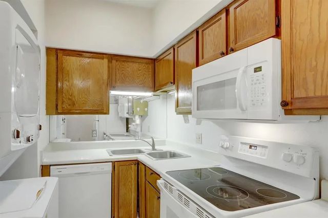 8055 Cambridge Street 57, Houston