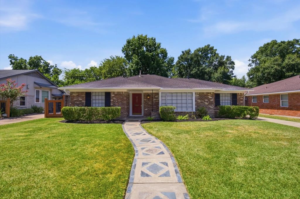 3731 Latma Drive, Houston