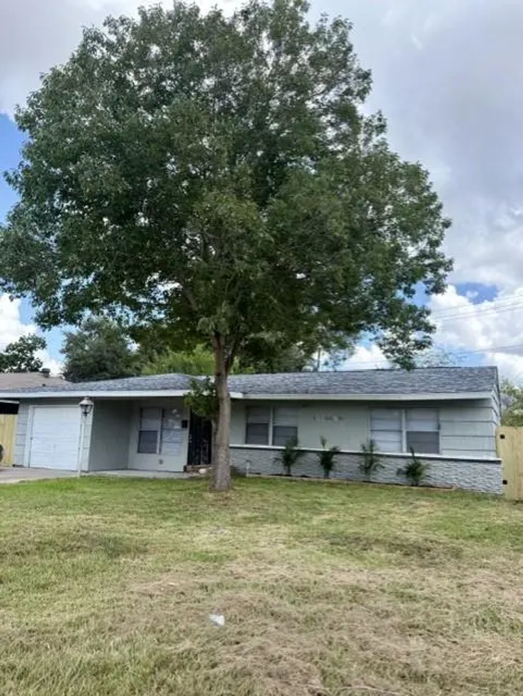 6111 Doulton Drive, Houston