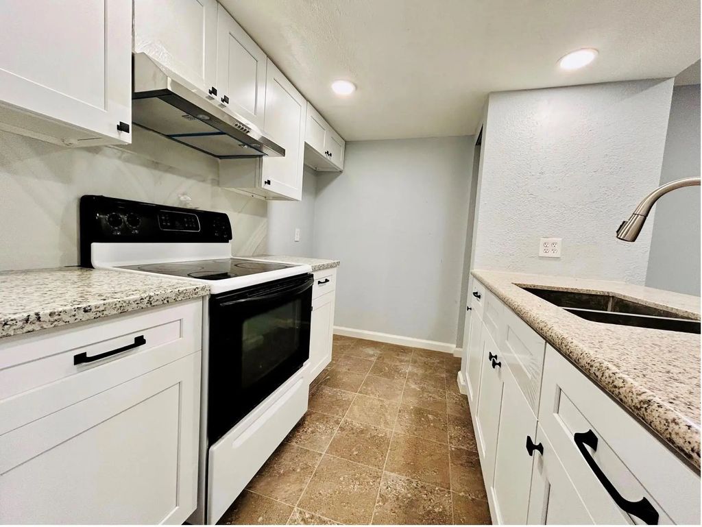 11411 Harwin Drive 6, Houston