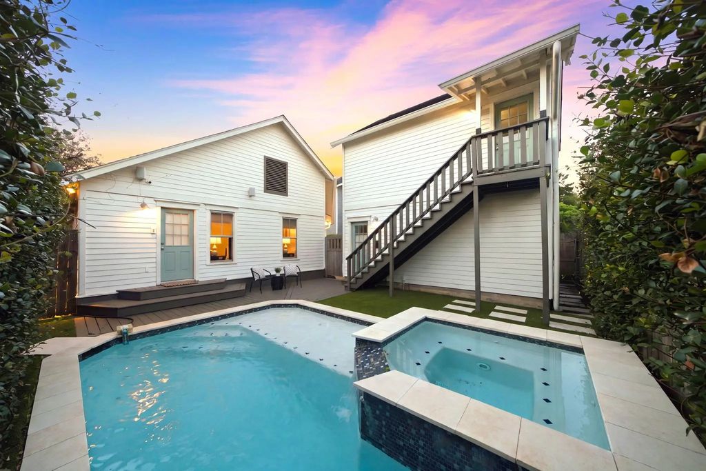 1329 Lawrence Street, Houston