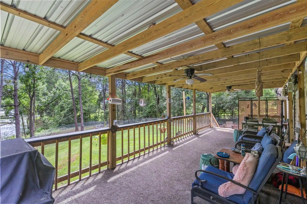 2672 Pleasure Bend Drive, Hemphill