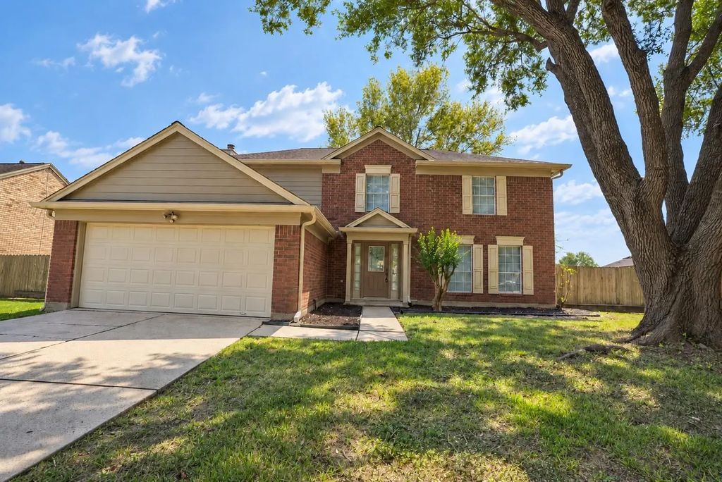 5006 Spring Branch Drive, Pearland