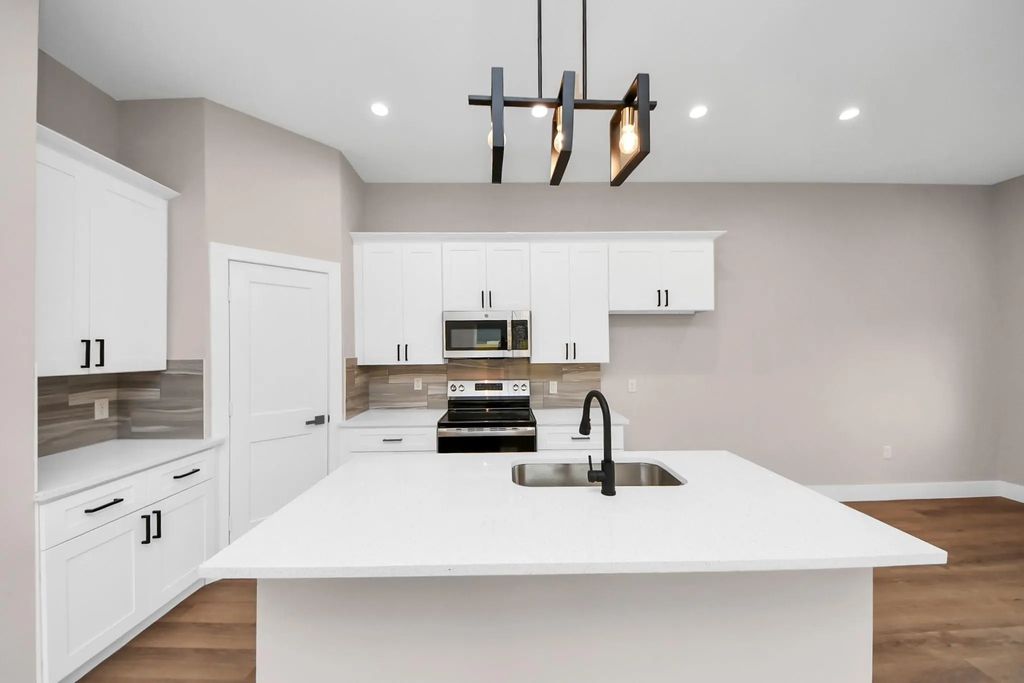 7542 Charlie Street, Houston
