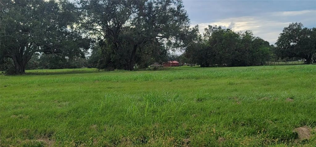 1338 Mill Road, Angleton