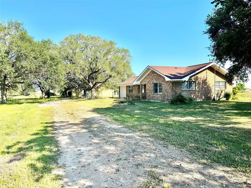 2691 Fm 1862, Blessing