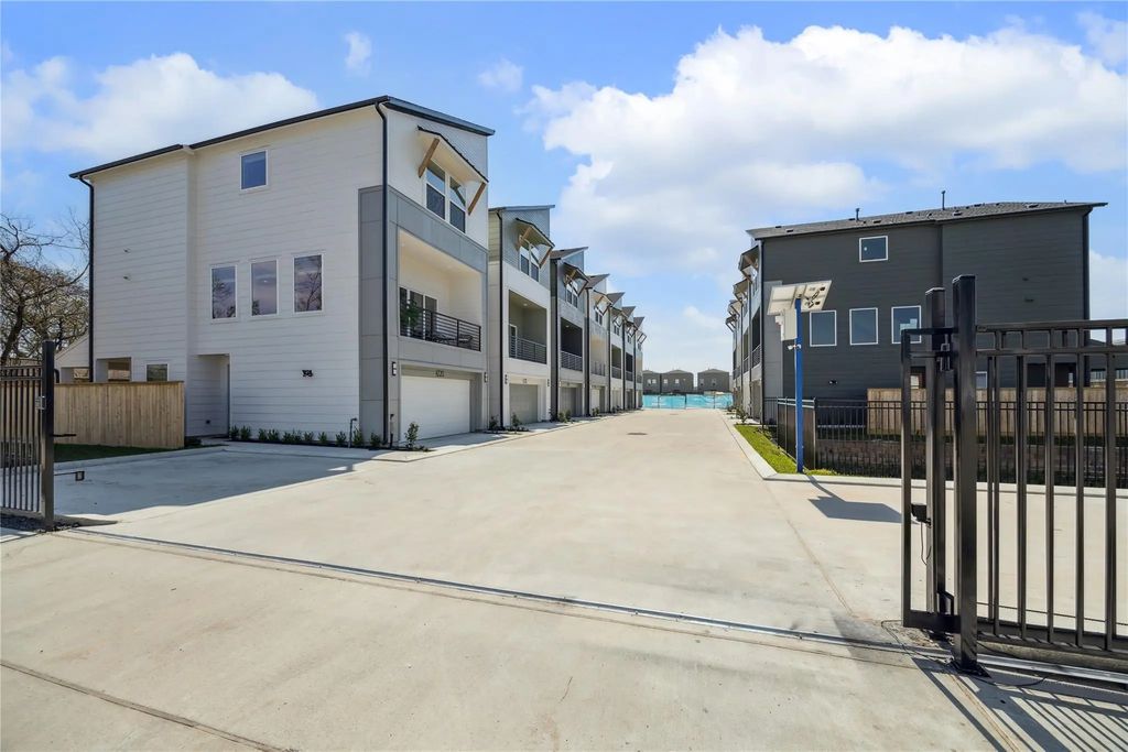 4708 Moving Meadows Drive, Houston