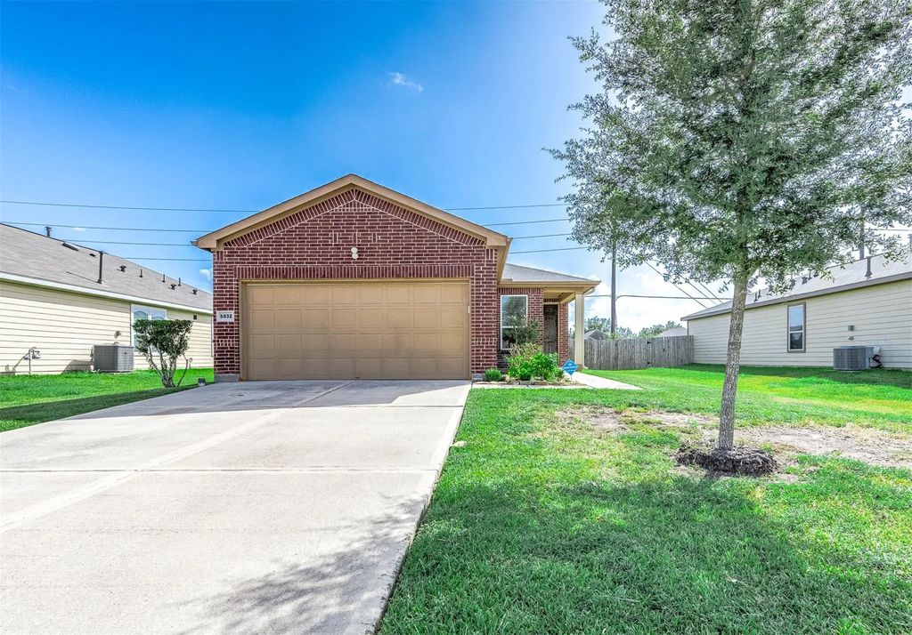 5832 Bluebonnet Lane, Rosenberg