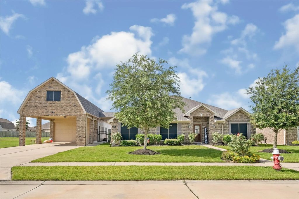 6810 Arlington Drive, Manvel