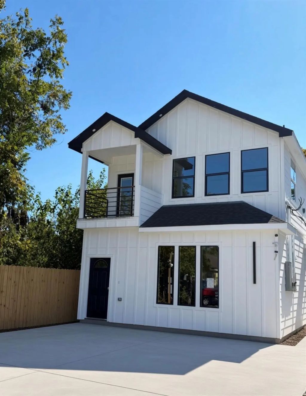9220 Pembrook, Houston