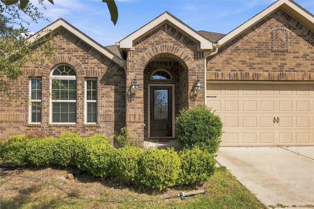 2229 Maple Point Drive N, Conroe