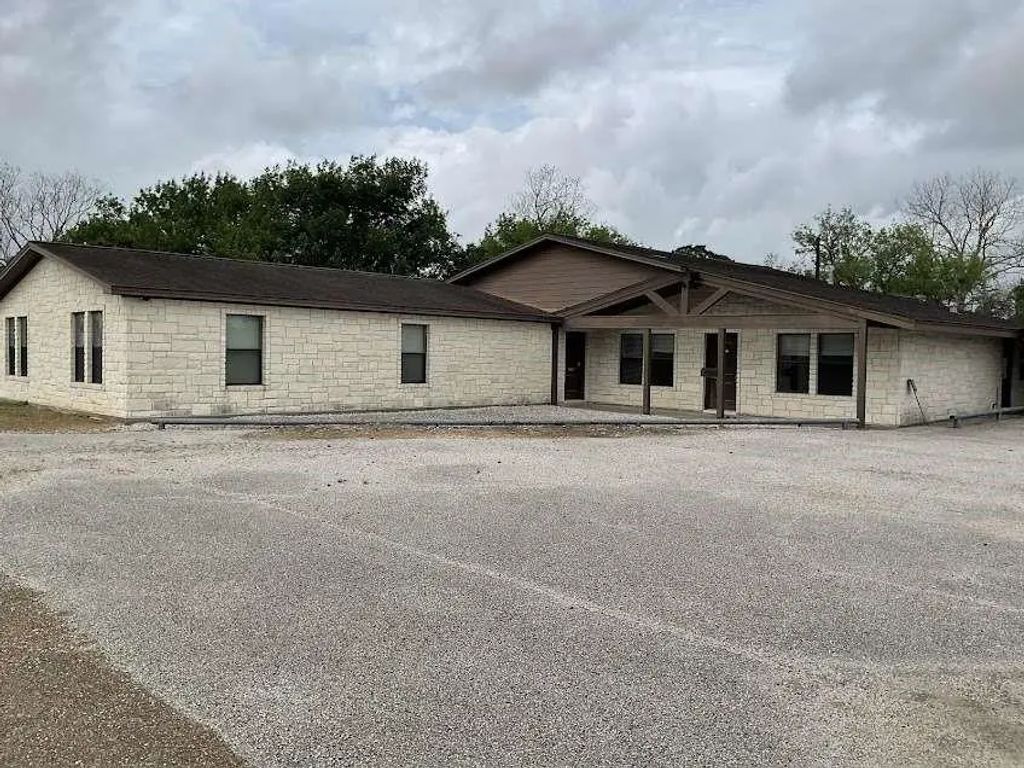 208 E York Street, Ganado