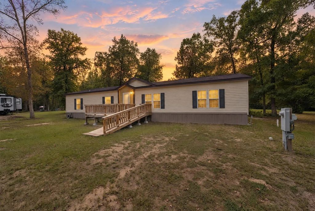 11350 Hillcrest Drive, Conroe
