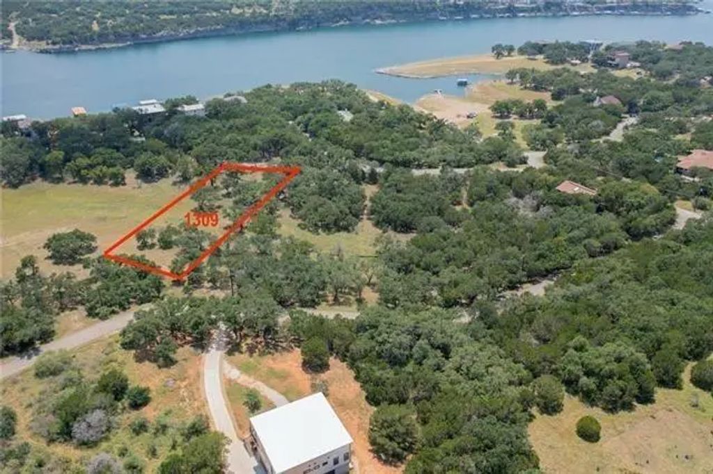 1309 Robin Trl Road, Lago Vista