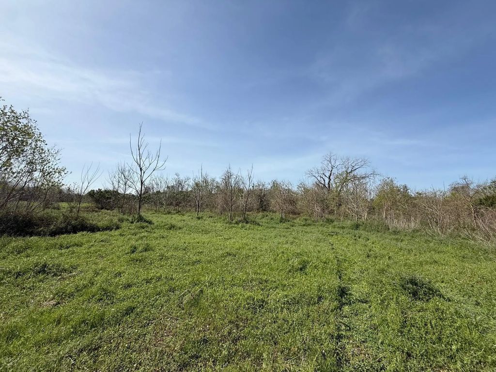 County Road 613, Angleton