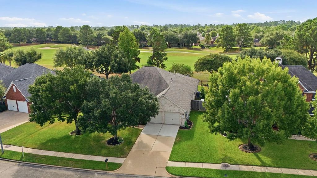 1126 Chelshurst Way, Spring