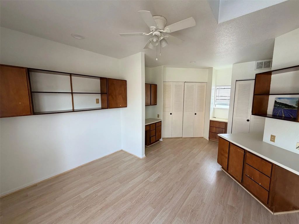 7901 Cambridge Street 31, Houston