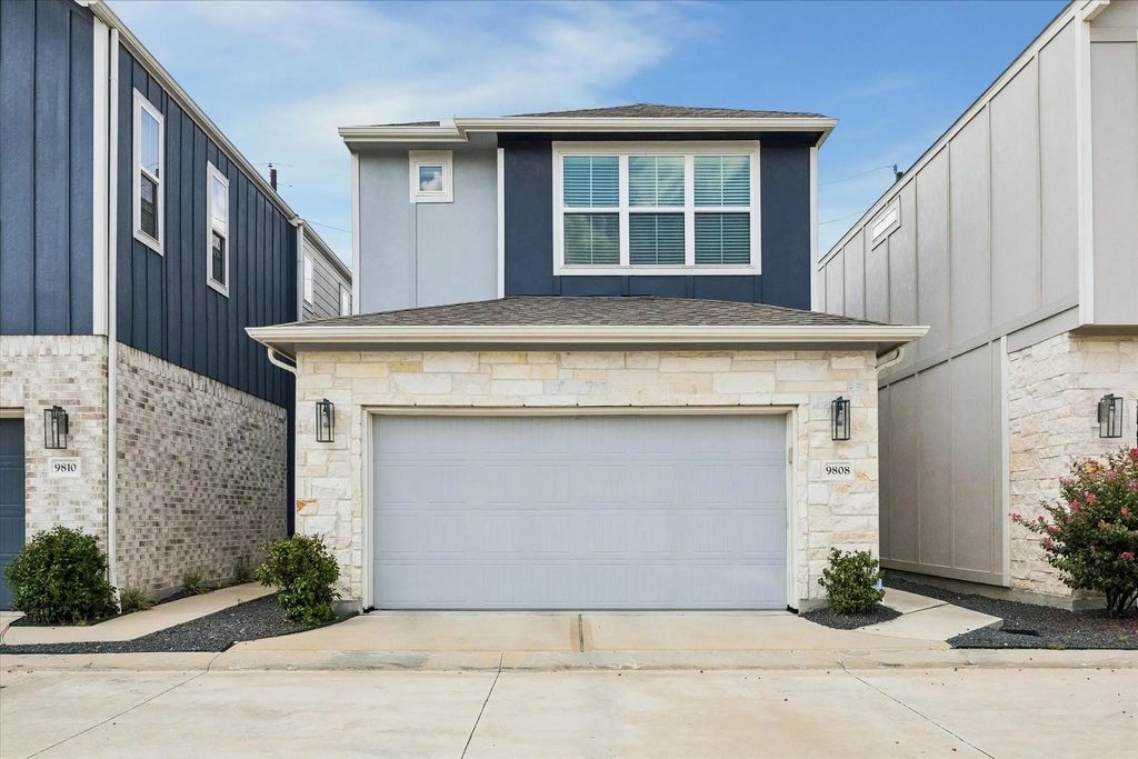 9808 Rugged Oaks Drive, Houston