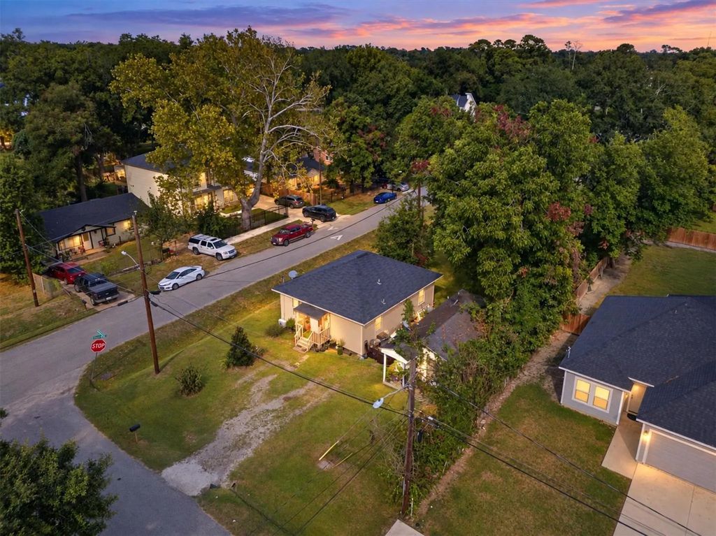 7420 Shotwell Street, Houston