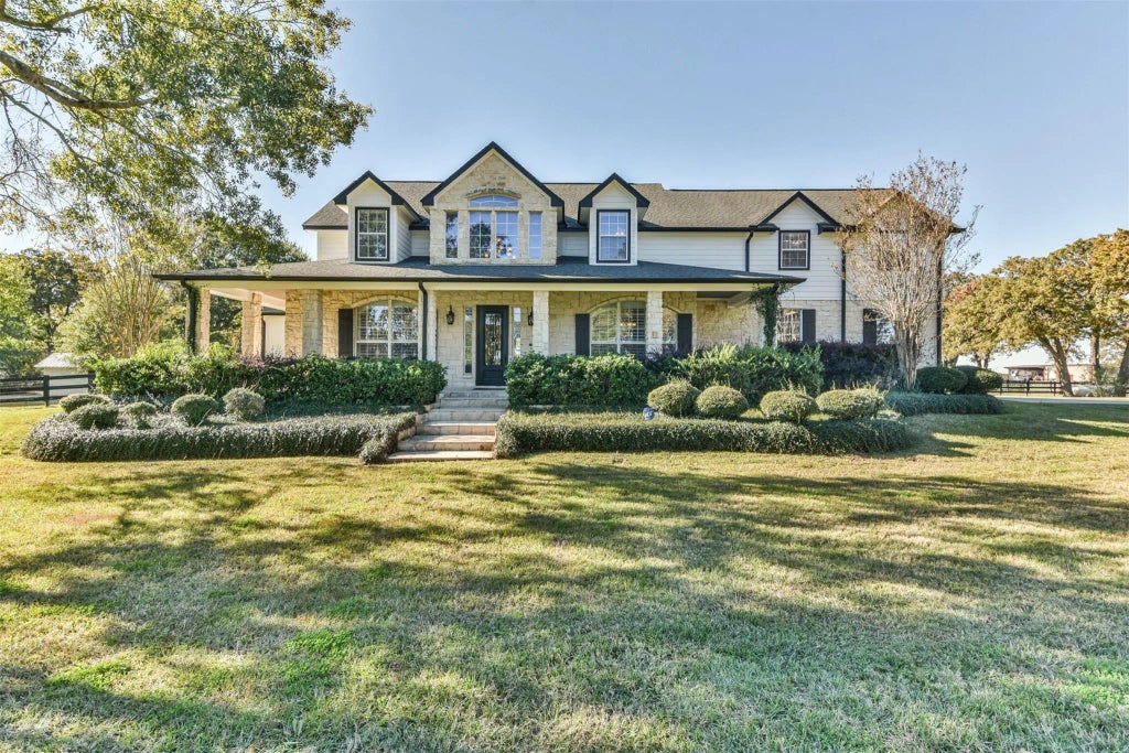 23603 Old Howth, Hempstead