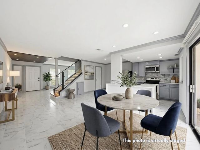 9706 Westview Drive 3, Houston