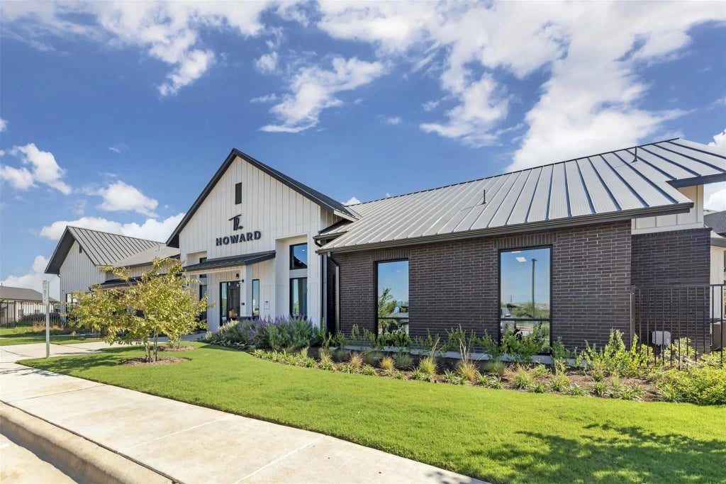 2908 East Howard Ln 08204, Manor