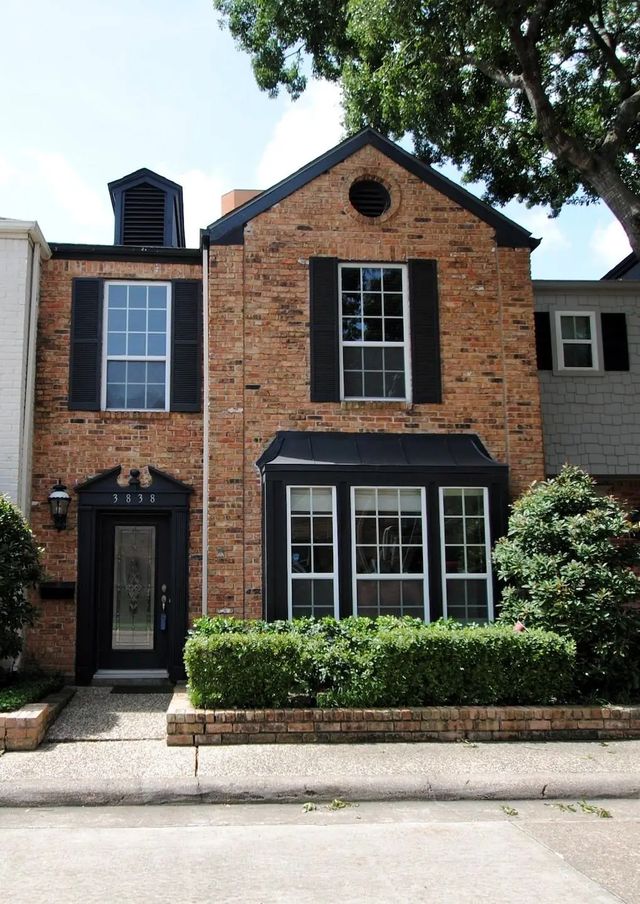 3838 Lake Street, Houston