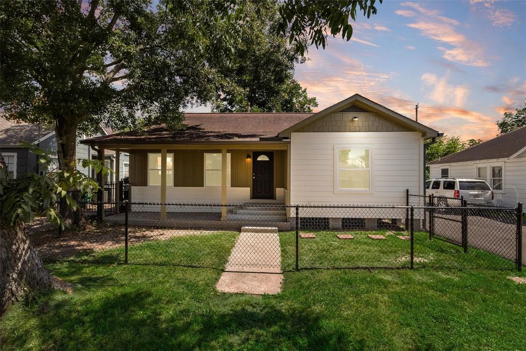 3514 Moore Street, Houston
