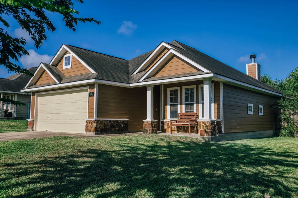 1707 Weaver Street, Brenham