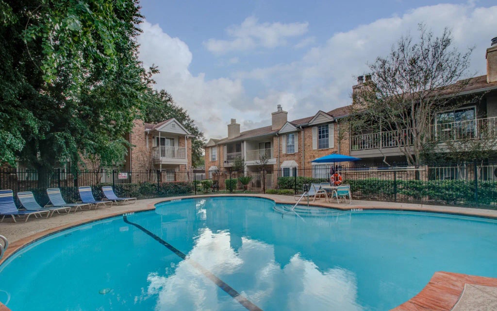 10615 Briar Forest 202, Houston