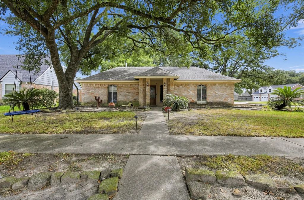 15502 Chichester Lane, Jersey Village
