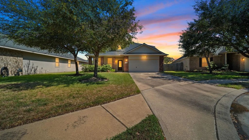 16710 Moss Green Court, Cypress