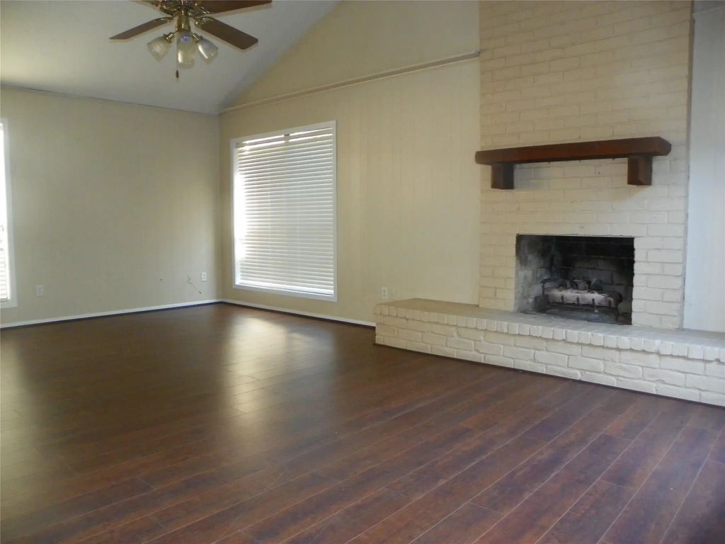 3450 Dawnwood, Spring