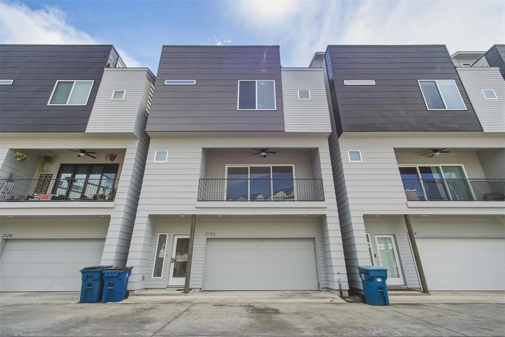 2126 Dennis Street Street, Houston