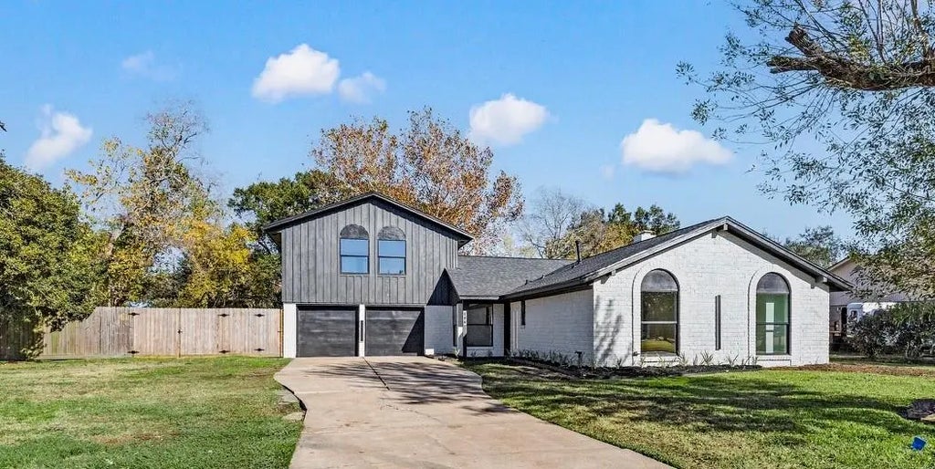 106 Burgundy Lane, League City