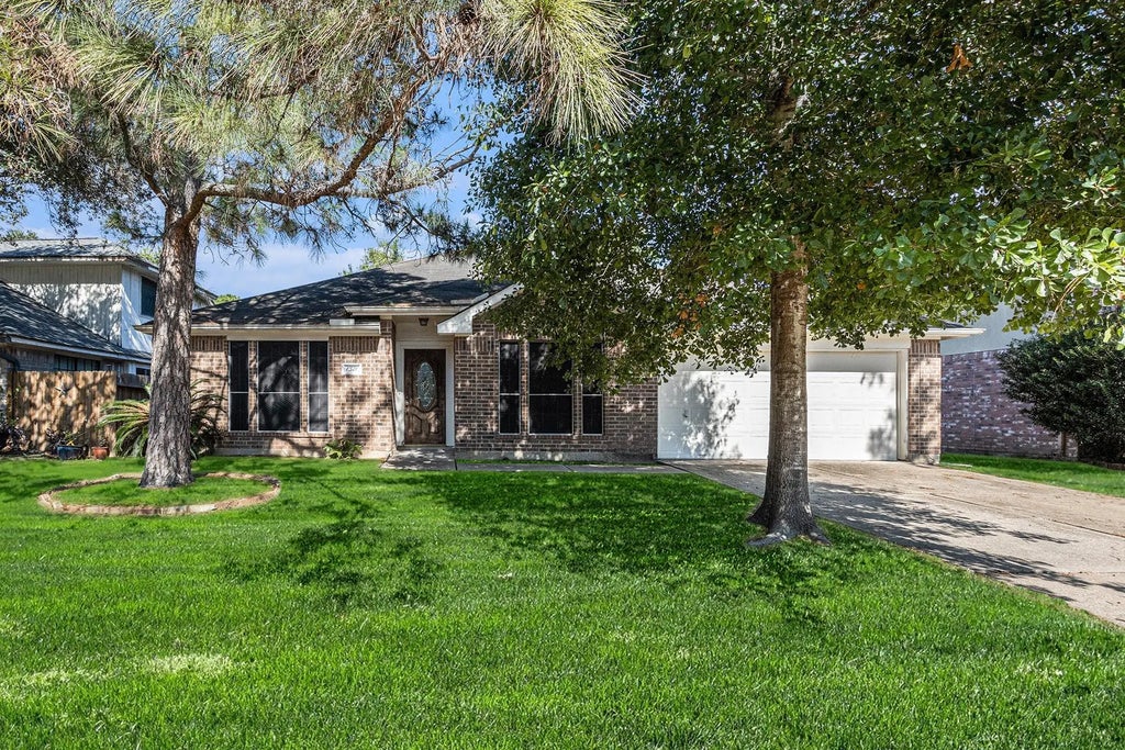 1311 Hidden Canyon Road, Katy