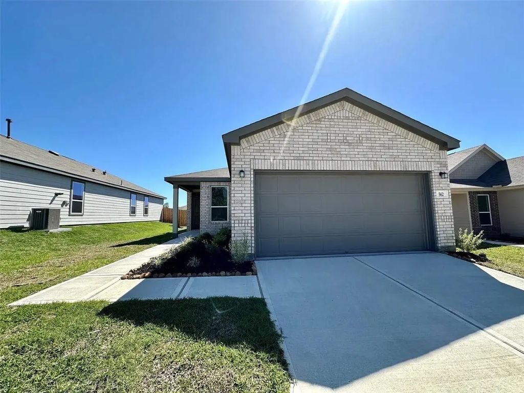 562 Broken Boulder Street, Magnolia