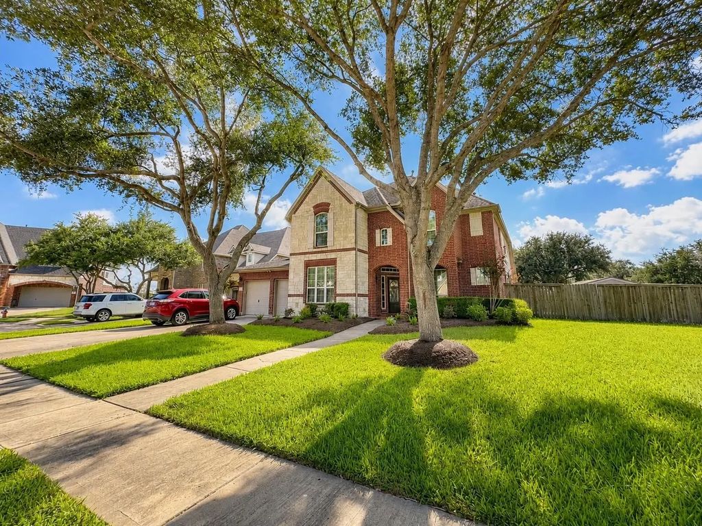 5530 Green Meadow Court, League City