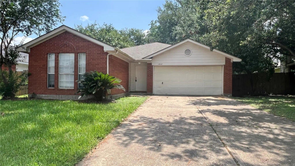 15407 Town Green Drive, Houston