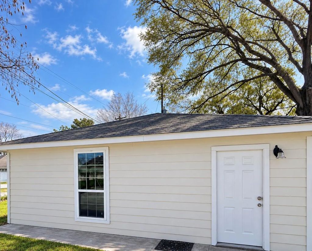 10438 Muscatine Street B, Houston
