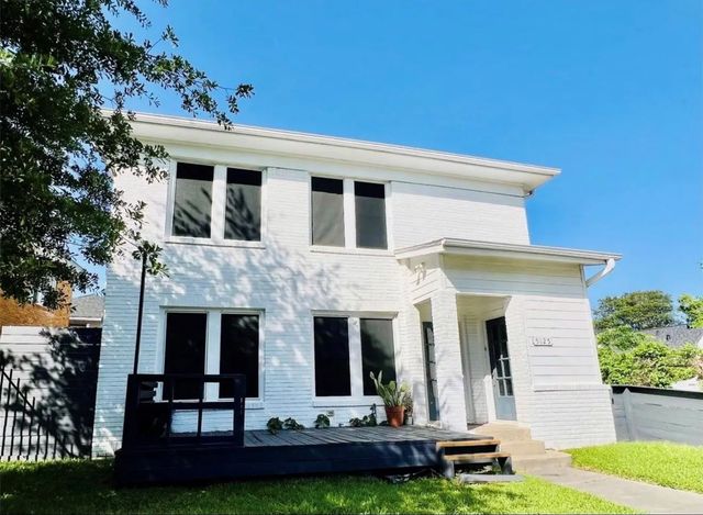 5125 Polk Street, Houston