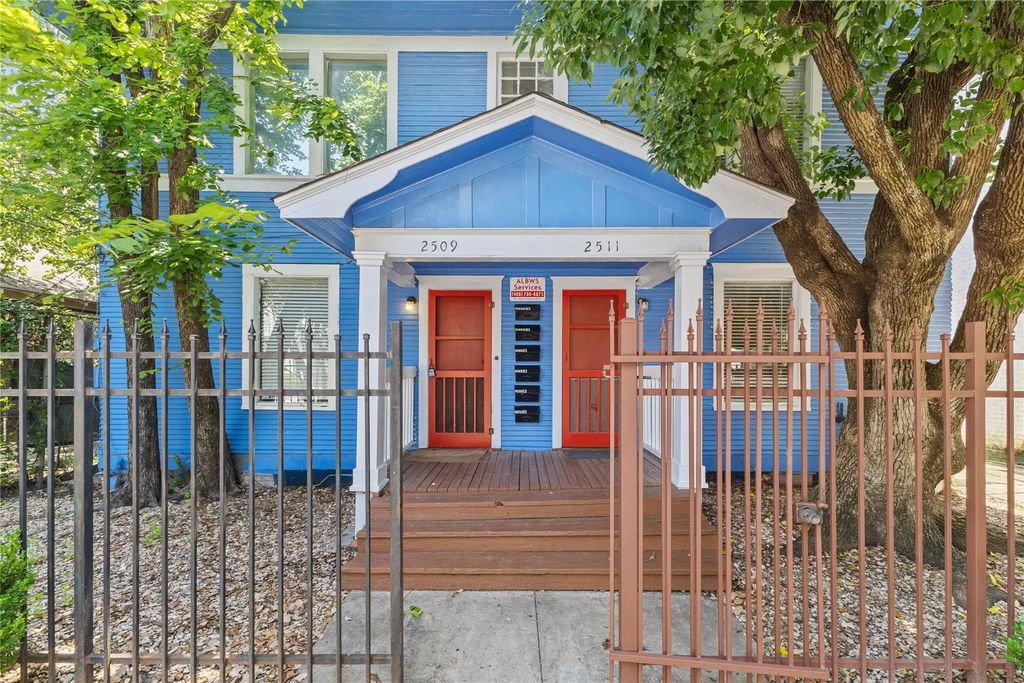 2511 Whitney A, Houston