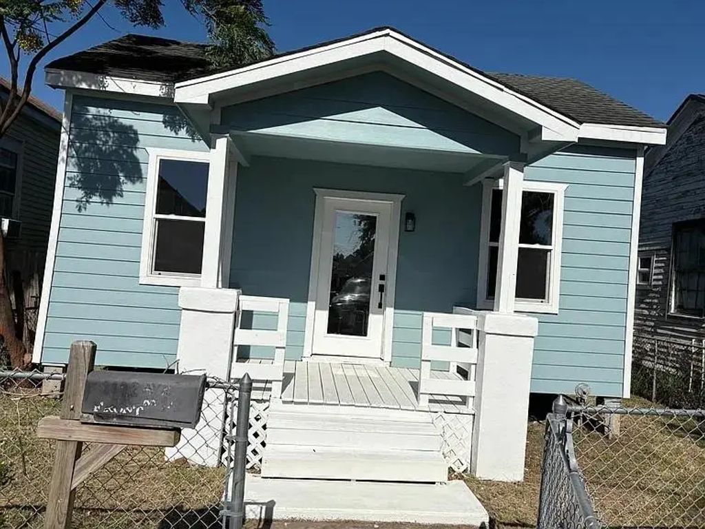 3122 Avenue M 1/2, Galveston