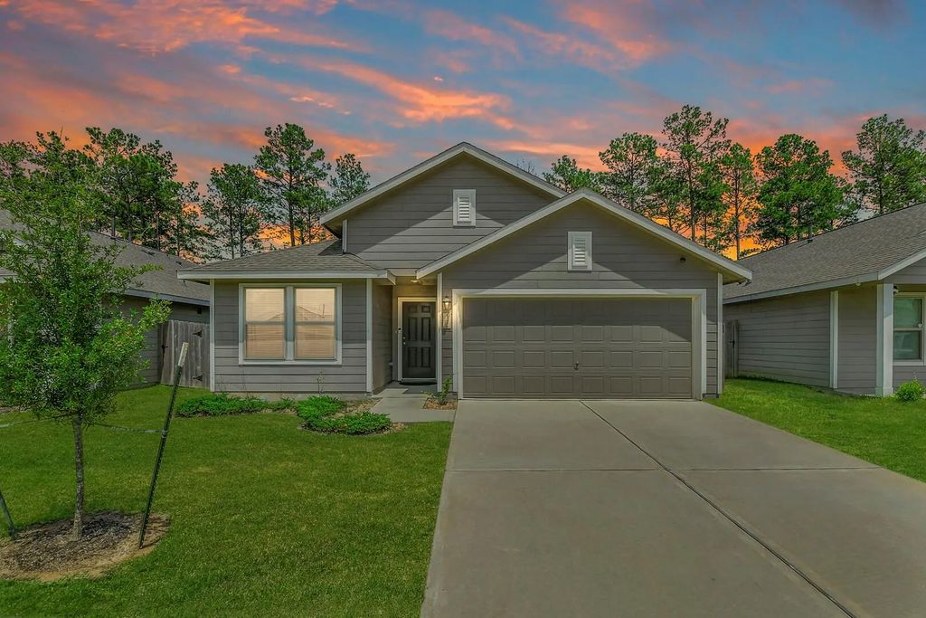 13978 Manatee Street, Splendora