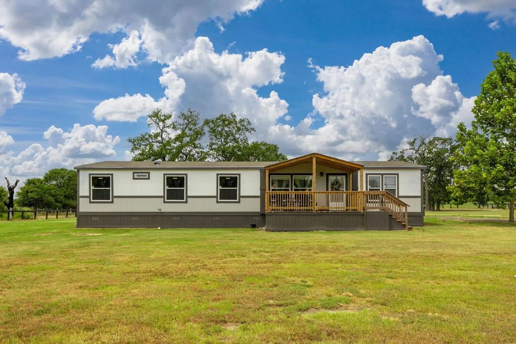 28565 Mellman Road, Hempstead
