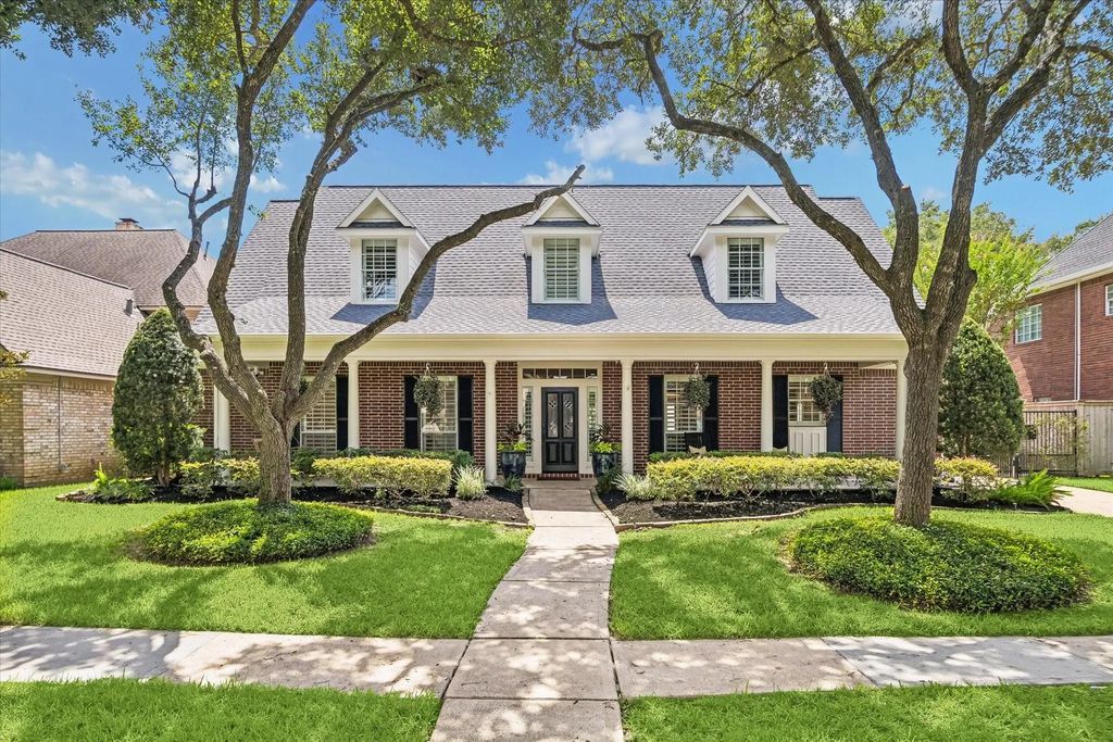 30 Saint Simons Court, Sugar Land