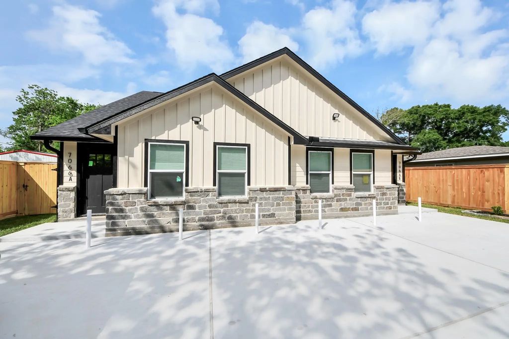 7066 Villa Street B, Houston